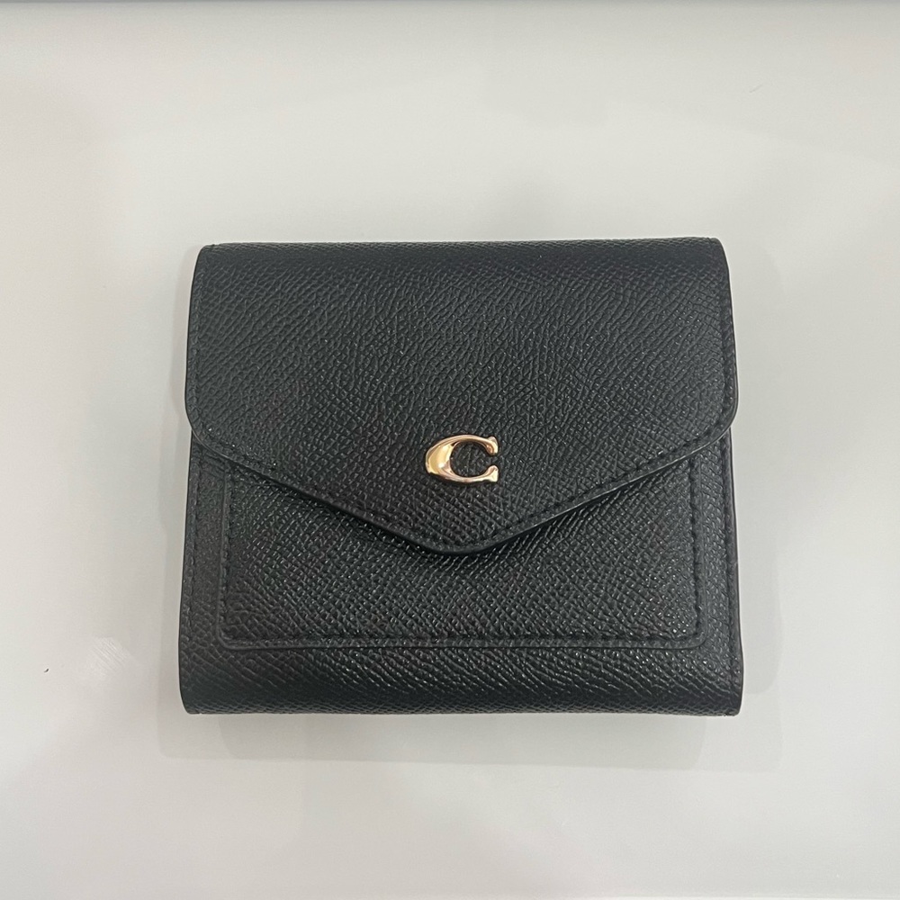 Coach Wyn Small Wallet